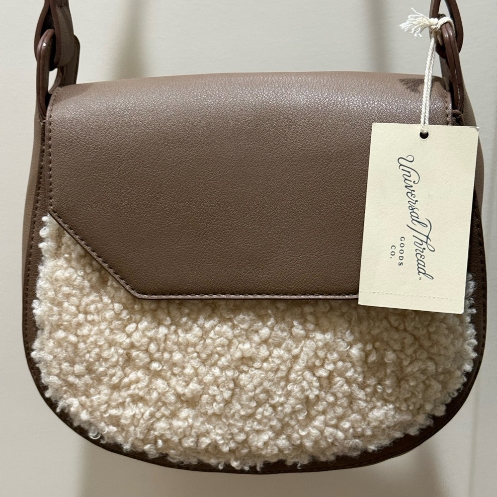 Universal Thread NWT Tan and Cream Crossbody Bag